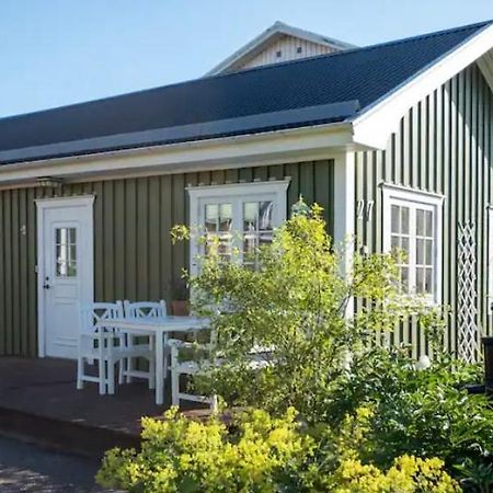 Lilla Groena Huset Pa Garden Harnosand Bagian luar foto
