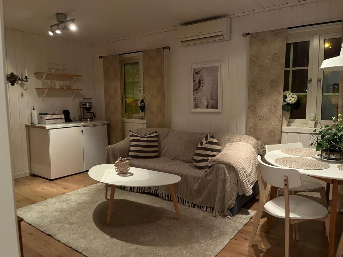 Lilla Groena Huset Pa Garden Harnosand Bagian luar foto