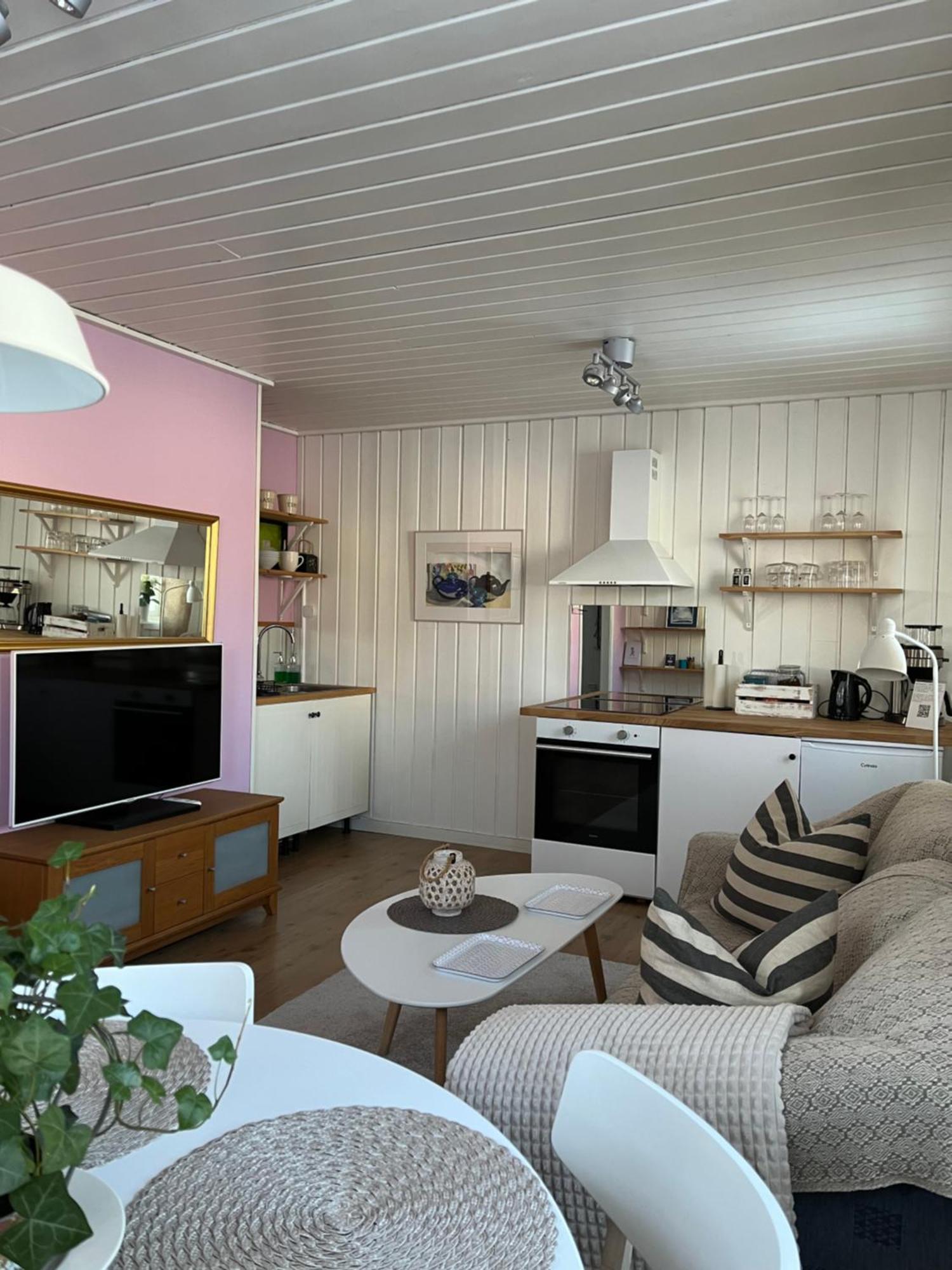 Lilla Groena Huset Pa Garden Harnosand Bagian luar foto